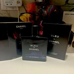 CHANEL Bleu de Chanel Eau de Parfum - Black